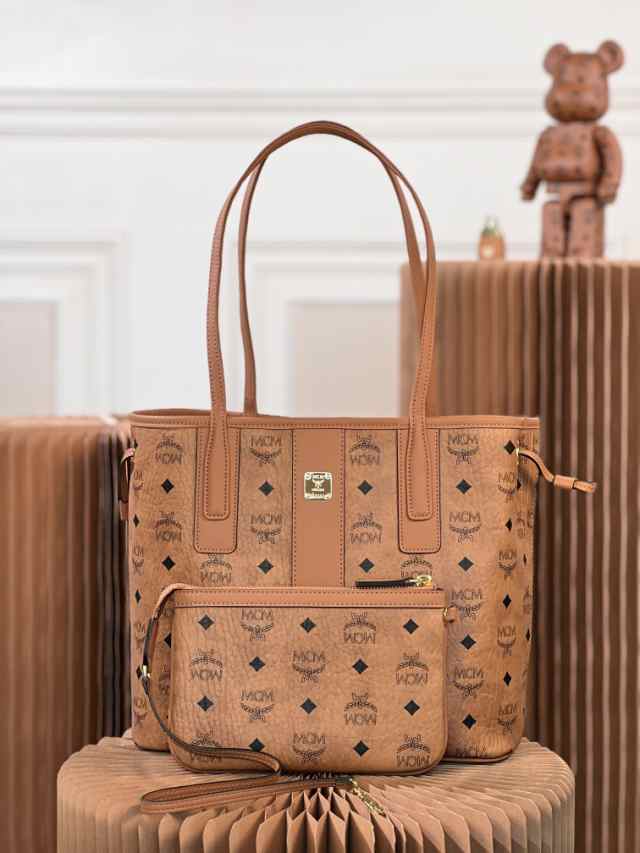 MCM バッグ ポーチ - ショルダーバッグ